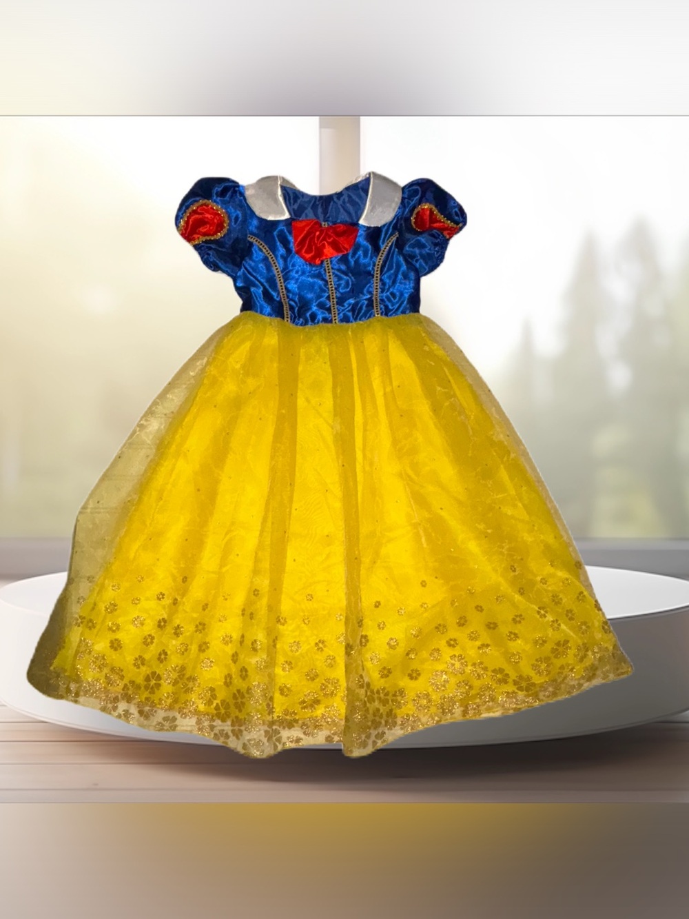 Snow White Princess Girls' Costume Dress - Classic Fairy Tale Style (130cm)